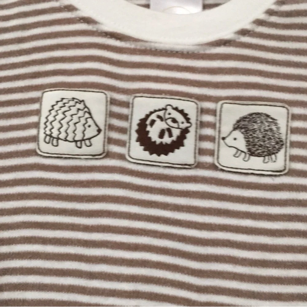💥$5 if bundled 0 - 3 Month GYMBOREE Striped Hedgehog Porcupine Long Sleeve Onsie